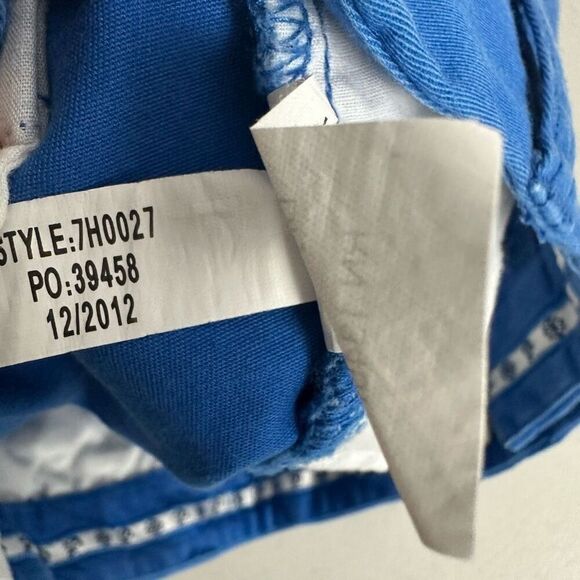 Vineyard Vines 6 Blue Chino Shorts - Picture 6 of 6